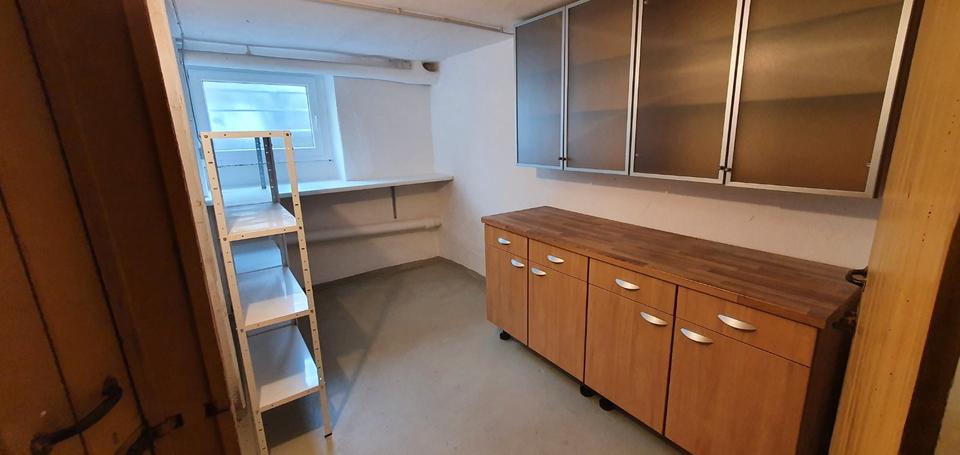 Hochparterre Bad Pyrmont - 4 Zimmer, 100 m&sup2;, 900&euro; | Angebot:26321761