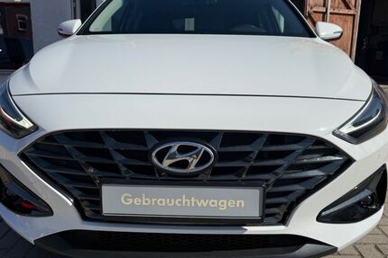 Hyundai i30 43.700 km 17.490 &euro; Lichtentanne 08115
