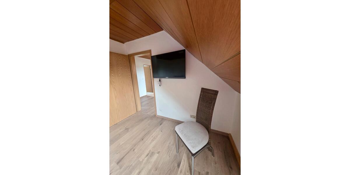 Dachgeschoßwohnung Neunburg vorm Wald - 4.5 Zimmer, 20&euro; | Angebot:21469601