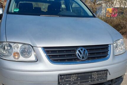 VW Touran 212.252 km 890 &euro; Schwäbisch Hall 74523