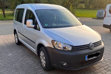 VW Caddy 180.000 km 8.600 € Halle 06110