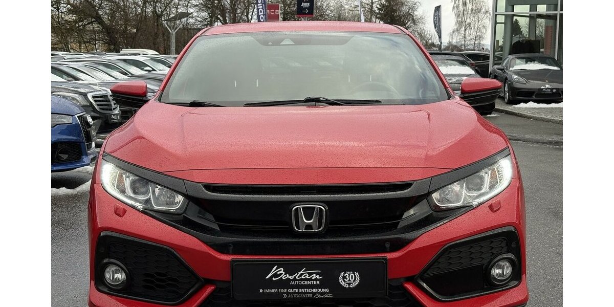 Honda Civic 5-trg.1.0 Elegance KAMERA/NAVI/DAB/AHK/SHZ 128.718 km 13.900 &euro; Villingen-Schwenningen 78054