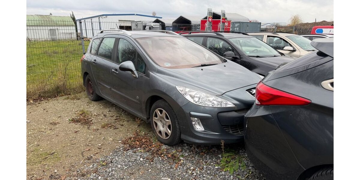 Peugeot 308 248.500 km 1.390 &euro; Salzgitter 38229