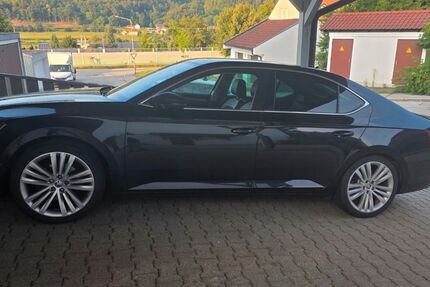 Skoda Superb 102.000 km 22.000 &euro; Vilshofen 94474