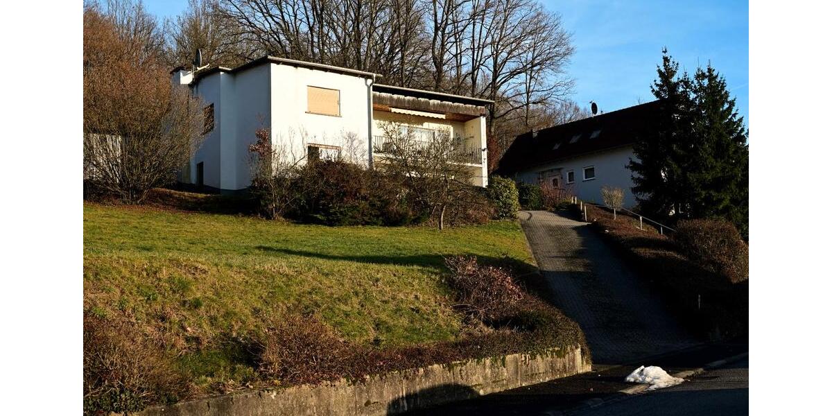 Einfamilienhaus Bad Soden-Salmünster Salmünster - 6.5 Zimmer, 176 m&sup2;, 490.000&euro; | Angebot:26544995