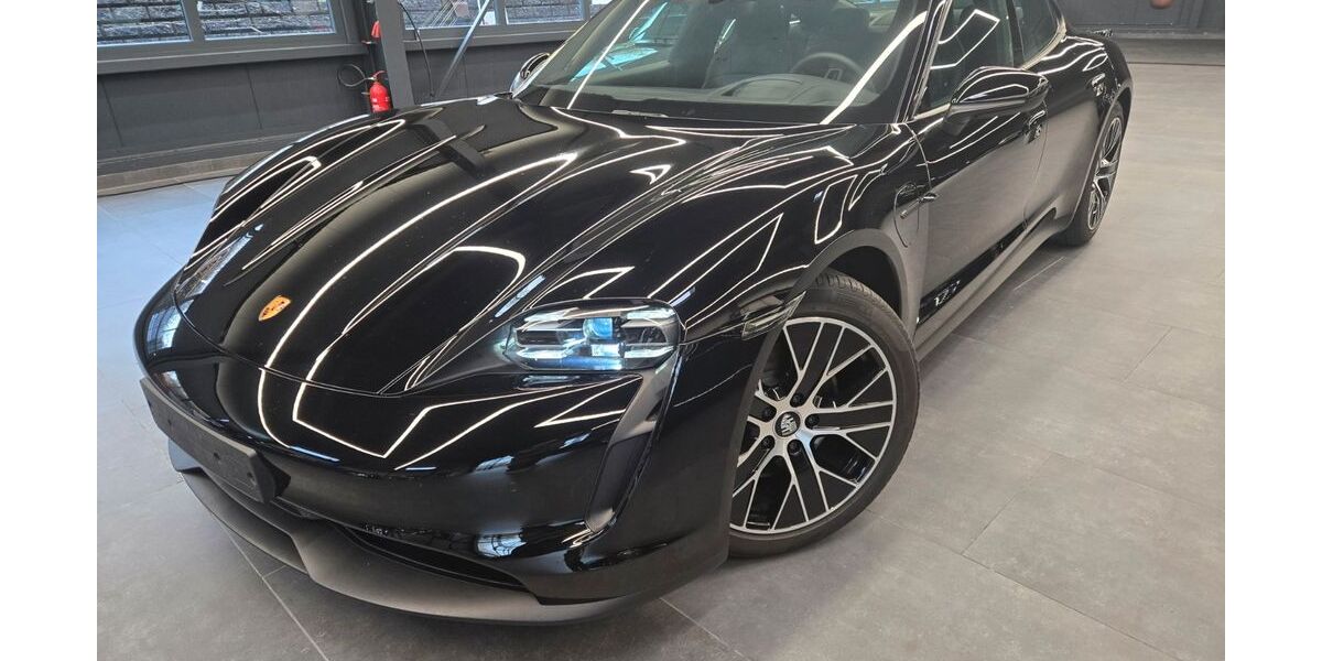 Porsche Taycan 2.500 km 81.991 € Kelsterbach 65451