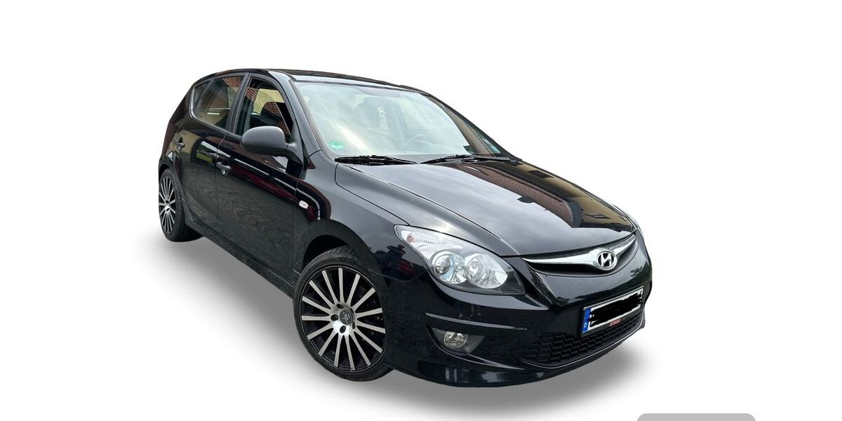 Hyundai i30 198.000 km 3.490 &euro; Hilders 36115