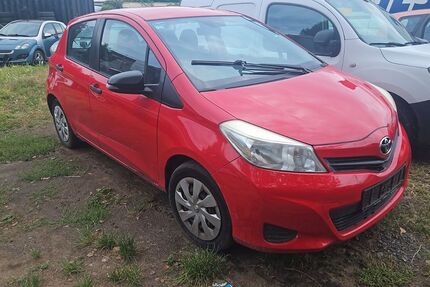 Toyota Yaris 184.000 km 3.990 € Darmstadt 64295