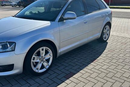 Audi A3 194.000 km 4.850 &euro; Saterland 26683