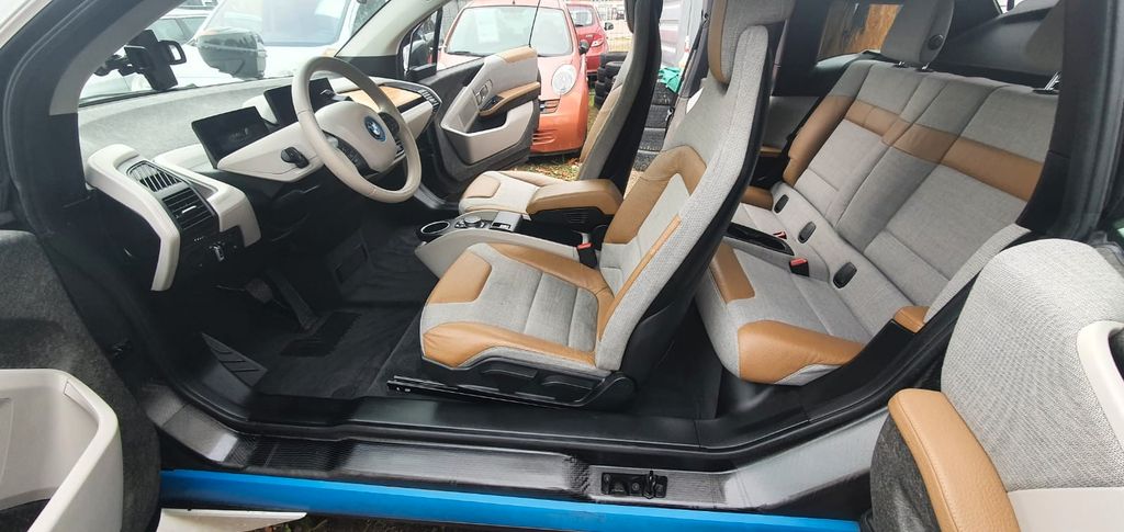 BMW i3 66.751 km 13.500 &euro; Rostock 18055