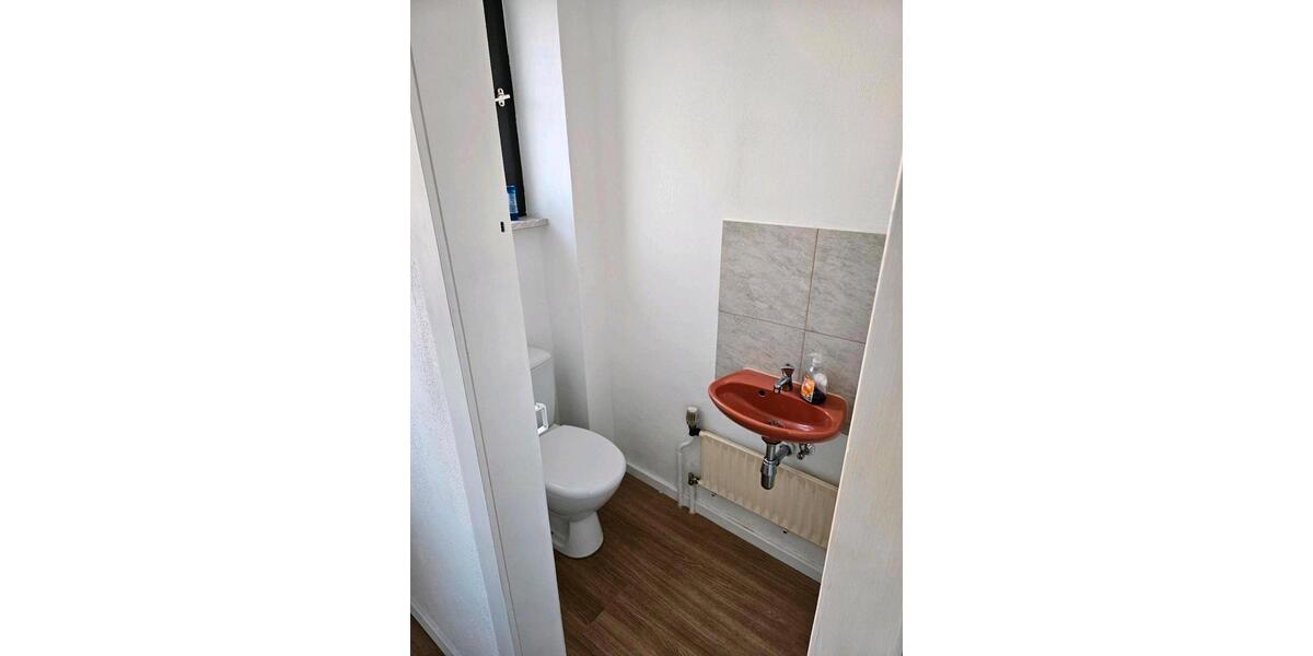 Etagenwohnung Ammerbuch - 5 Zimmer, 180 m&sup2;, 1.800&euro; | Angebot:26032202