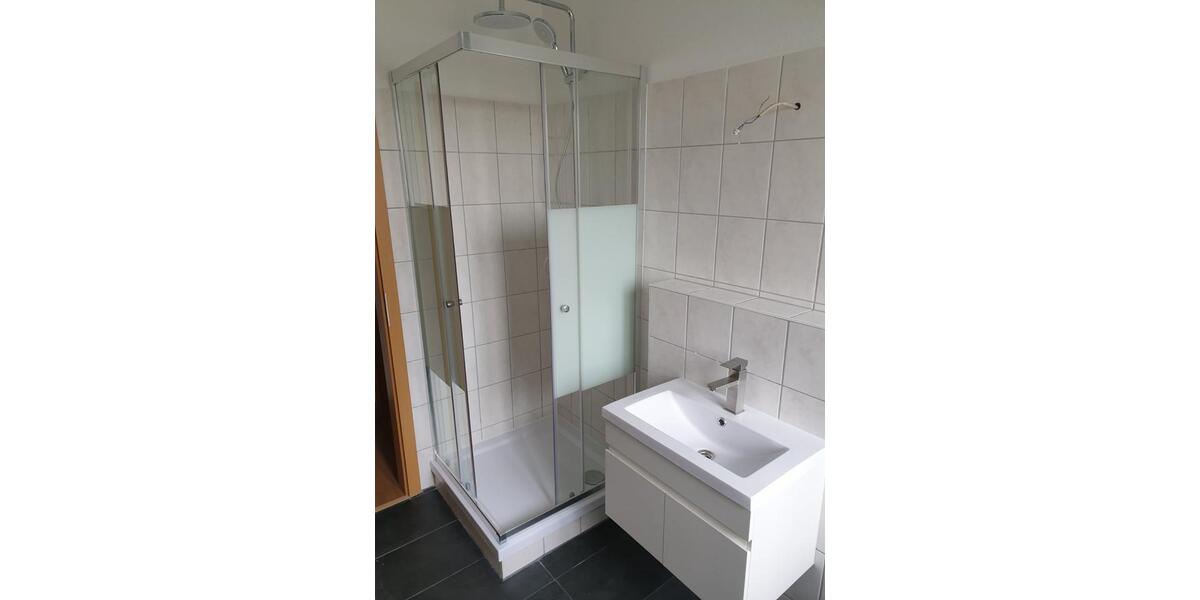 Etagenwohnung Staßfurt - 2 Zimmer, 57 m&sup2;, 300&euro; | Angebot:25570824