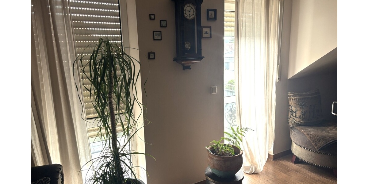 Wohnen wie im eigenen Haus: Gepflegtes Quattrohaus-Viertel (rechtlich Eigentumswohnung) in Coswig - Maisonettenwohnung Coswig | Angebot:27082773