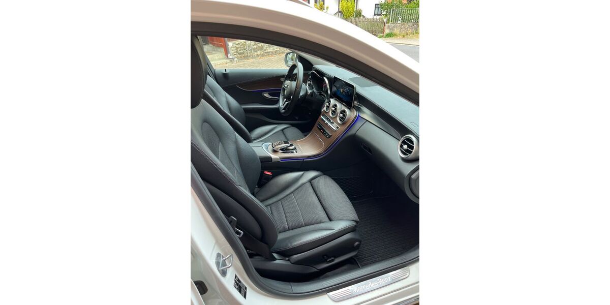 Mercedes-Benz C 220 180.000 km 19.000 &euro; Neu-Anspach 61267