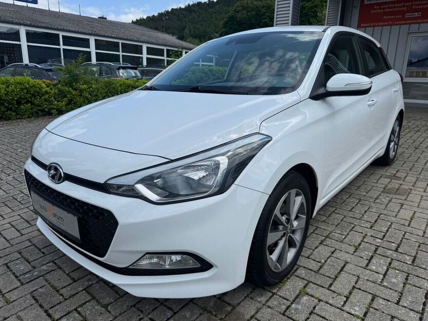 i20