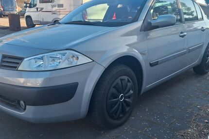 Renault Megane 88.000 km 1.890 &euro; Oranienburg bei Berlin 16515