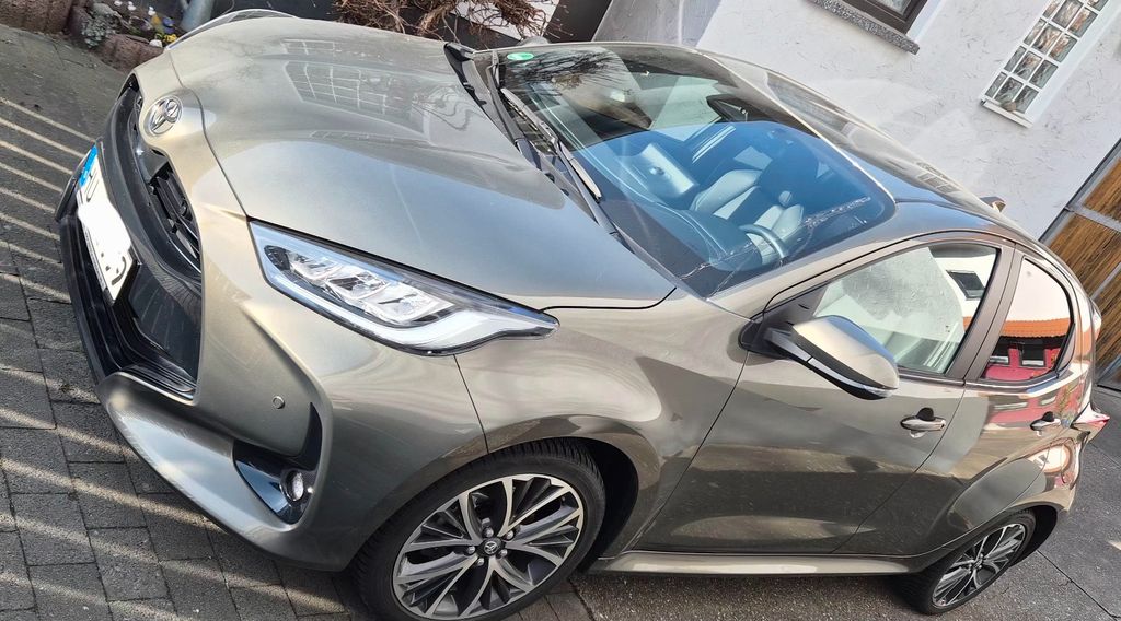 Toyota Yaris 13.000 km 22.999 &euro; Bruchköbel 63486