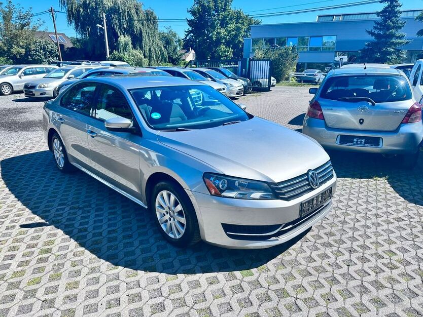 VW Passat 129.143 km 9.690 € Hoppegarten 15366