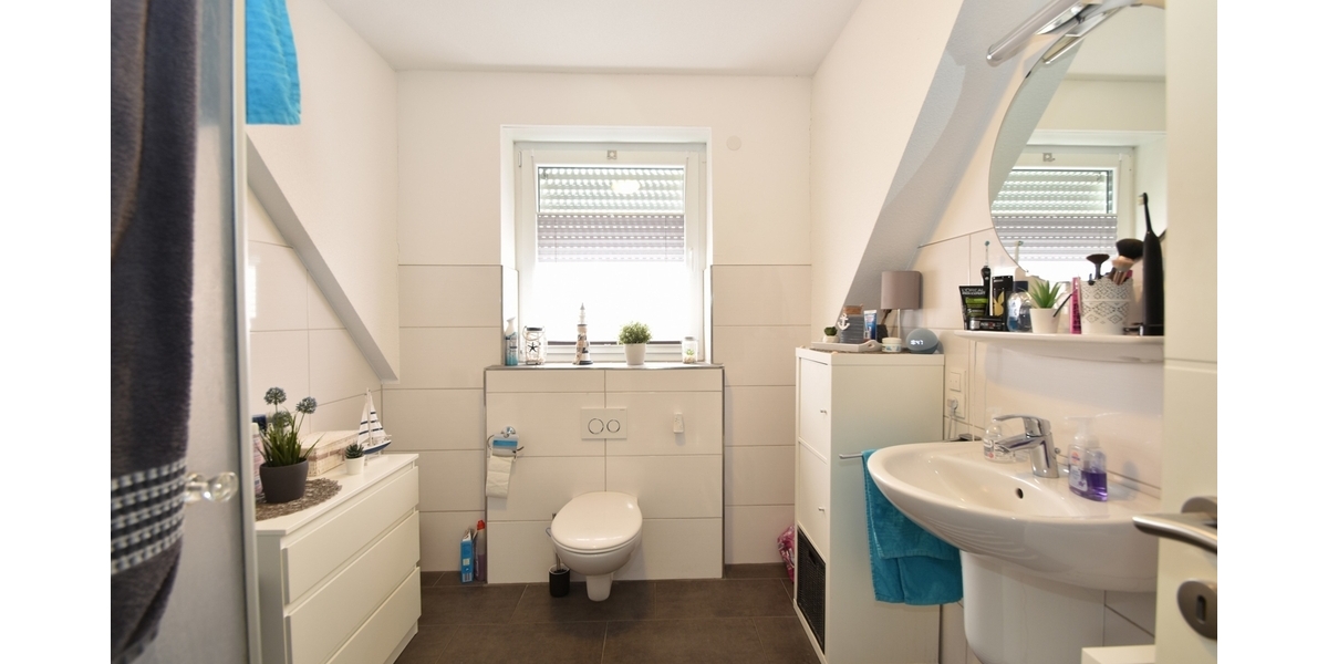 Obergeschosswohnung mit Balkon in zentraler Lage am Untenende! - Etagenwohnung Papenburg | Angebot:26586998