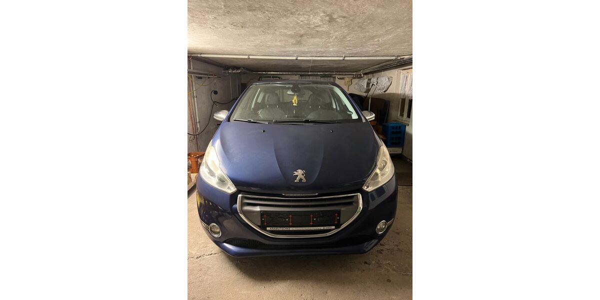 Peugeot 208 96.305 km 5.500 &euro; Pforzheim 75181