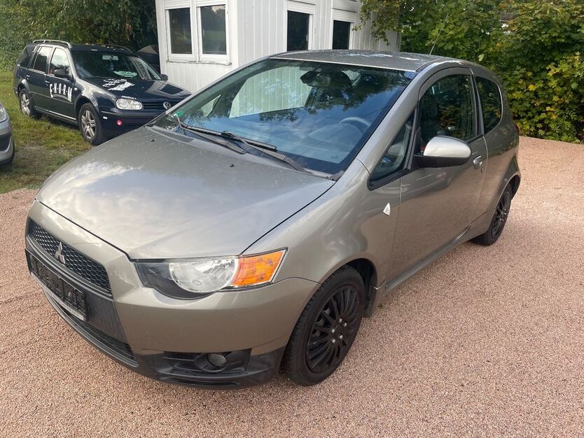 Mitsubishi Colt 127.881 km 3.300 € Zschorlau 08321