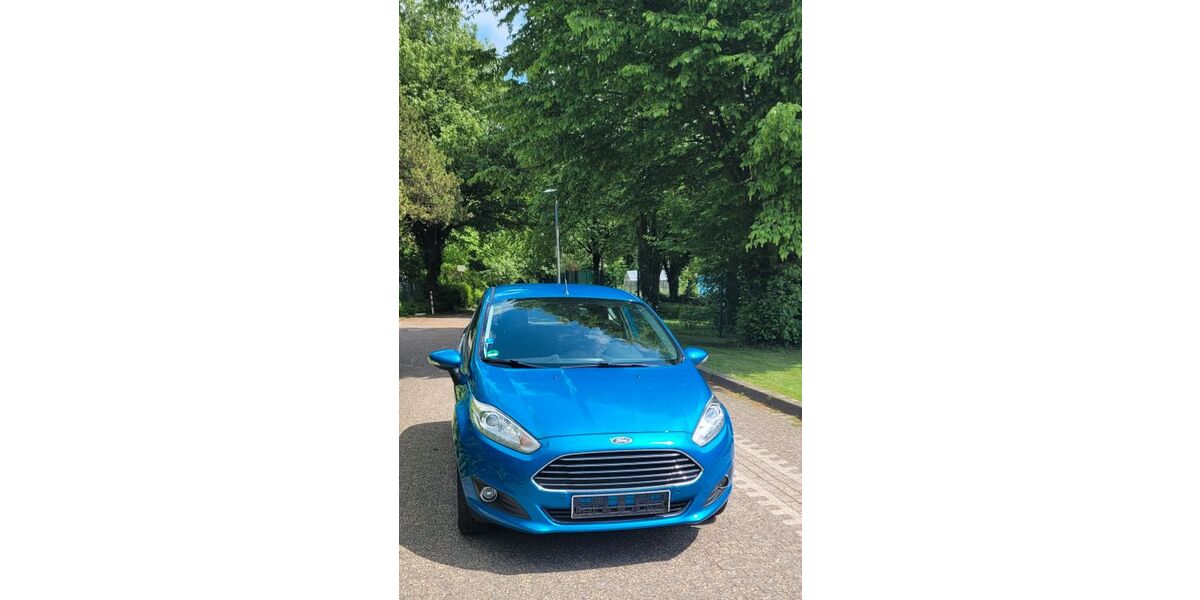 Ford Fiesta 134.971 km 5.950 &euro; Aachen 52074