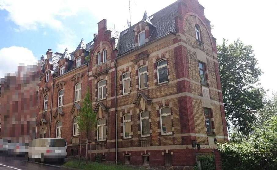 Haus zum Kaufen in Crimmitschau 149.000 € 445 m²