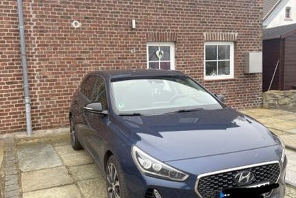 Hyundai i30 105.000 km 10.600 &euro; Ahlen 59227