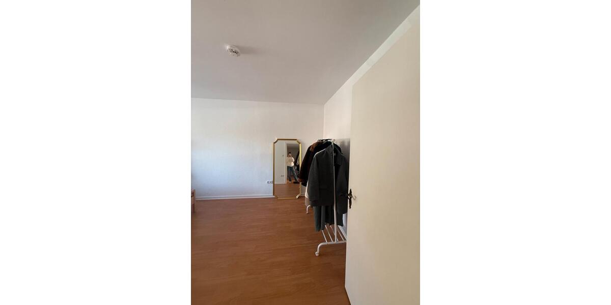 Mehrfamilienhaus, Wohnhaus Ahrensburg - 2.5 Zimmer, 69 m&sup2;, 1.400&euro; | Angebot:26213188