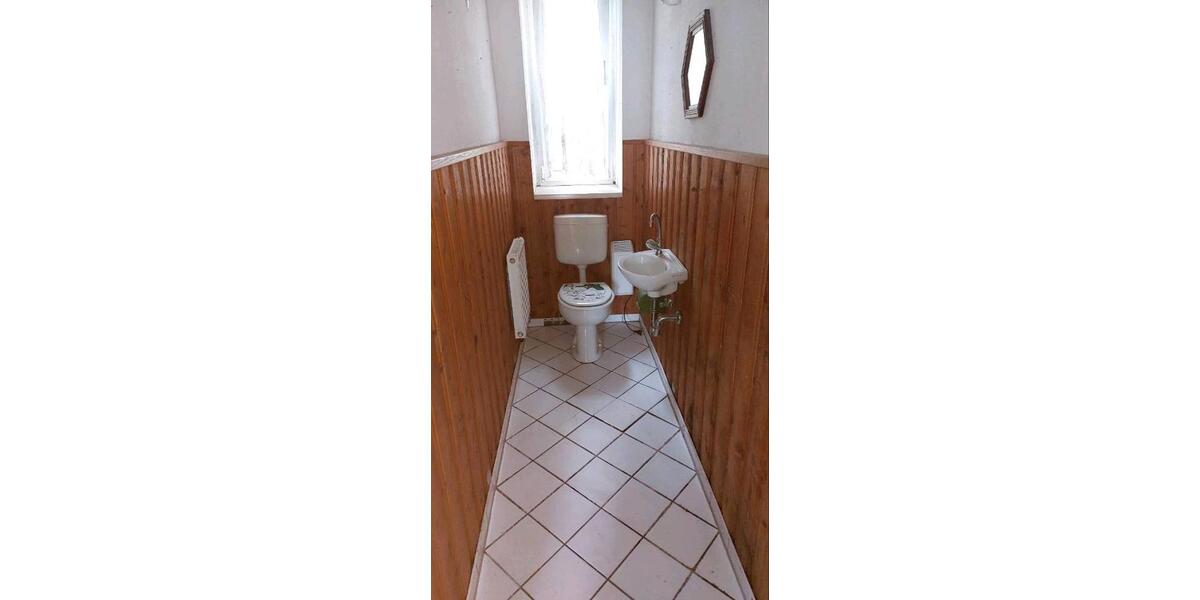 Mehrfamilienhaus, Wohnhaus Aue-Bad Schlema Bad Schlema - 10 Zimmer, 210 m&sup2;, 140.000&euro; | Angebot:26963031