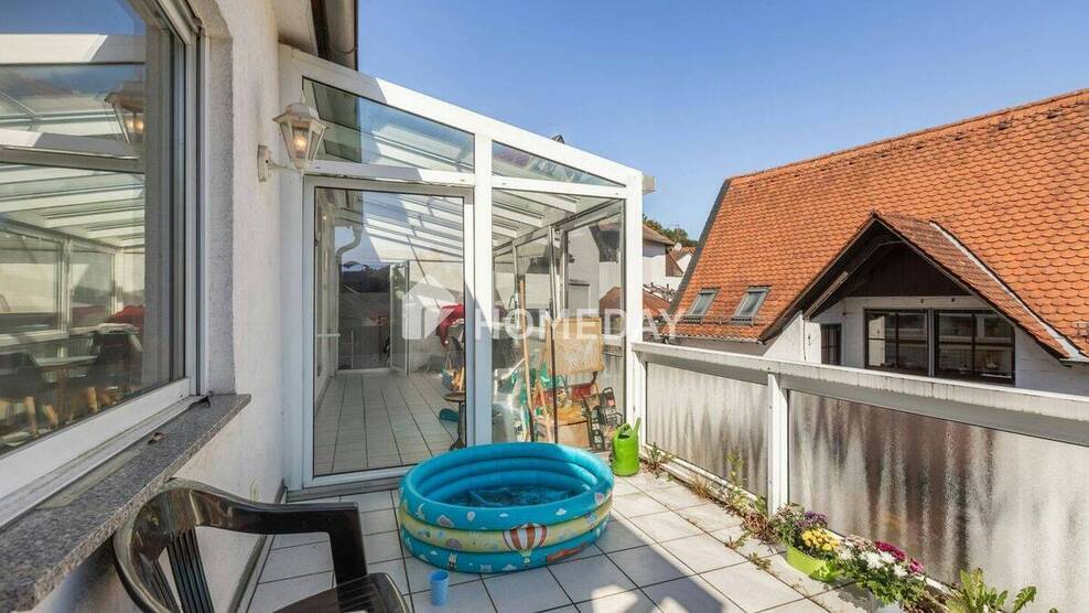 Großzügige 5-Zimmer-Etagenwohnung mit Balkon und Garage in gefragter Lage von Eppstein-Niederjosbach 5 zimmer