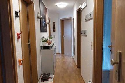 4 Raum Wohnung zur Nachmiete, Dachgeschoss günstige Miete