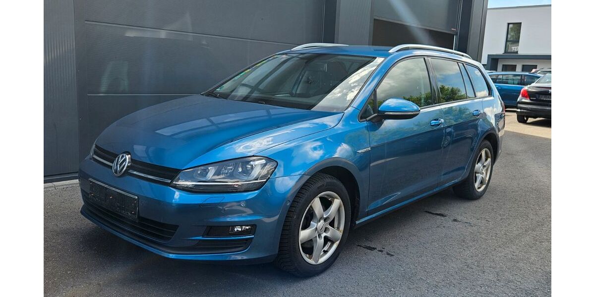 VW Golf 218.000 km 6.850 &euro; Aldingen 78554
