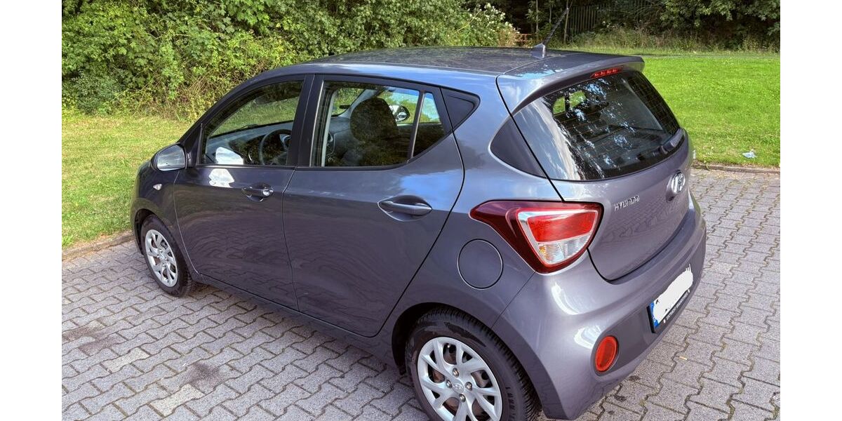 Hyundai i10 86.600 km 6.395 &euro; Salzgitter 38259