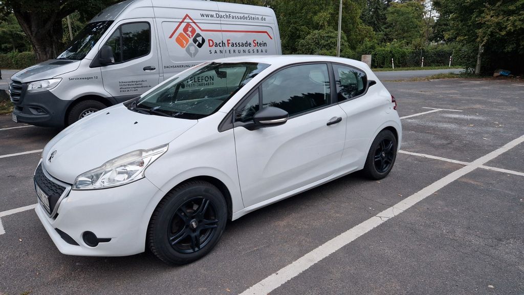 Peugeot 208 99.000 km 3.100 &euro; Mainz-Kastel 55252