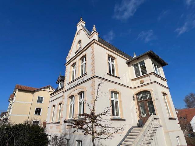 4 Zimmer Wohnung mit Wintergarten, Balkon und Stellplätzen 4 zimmer