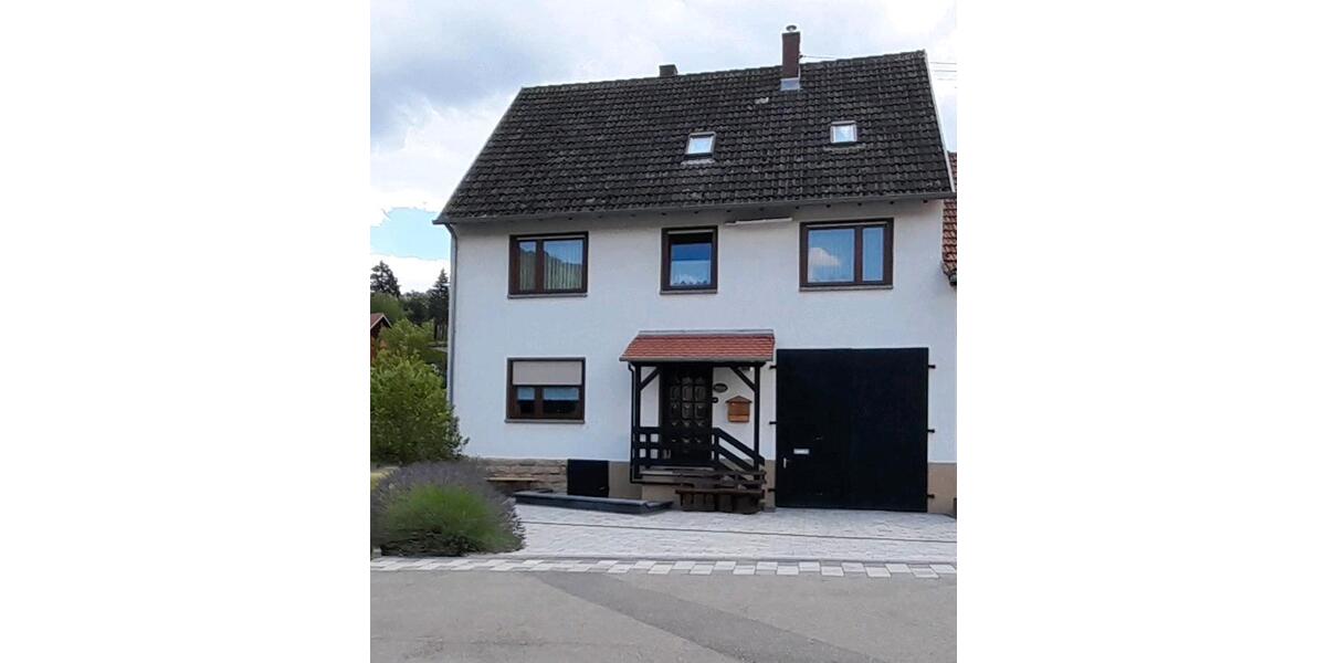 Reihenhaus Rothselberg - 8 Zimmer, 165 m&sup2;, 245.000&euro; | Angebot:27143076