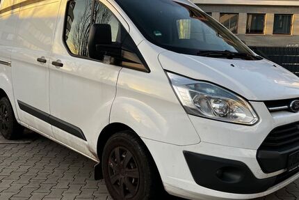 Ford Transit Custom 340.136 km 5.900 &euro; Frankfurt am Main / Bergen-Enkheim 60388