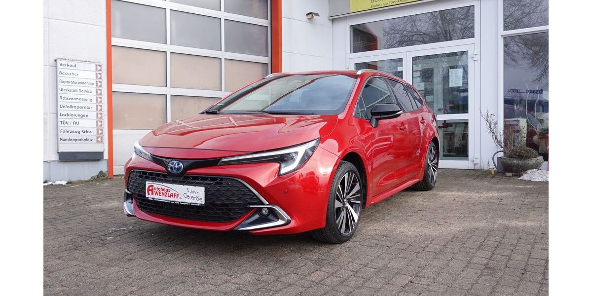 Toyota Corolla 10.986 km 27.900 &euro; Dahlwitz Hoppegarten 15366
