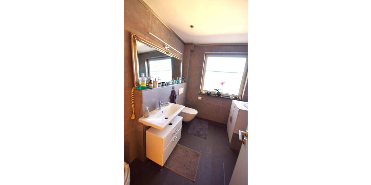 Gewerbeobjekt Quickborn - 4 Zimmer, 208 m&sup2;, 595.000&euro; | Angebot:25642938