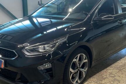 Kia ceed / Ceed 96.300 km 15.800 &euro; Brand-Erbisdorf 09618