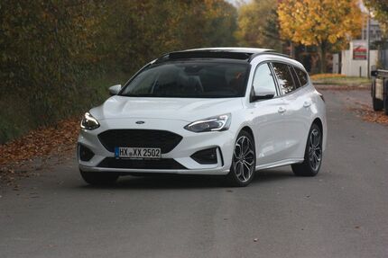 Ford Focus 90.000 km 18.250 &euro; Beverungen 37688