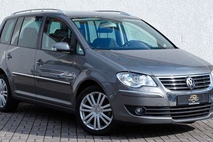 VW Touran 105.690 km 8.490 &euro; Bensheim 64625