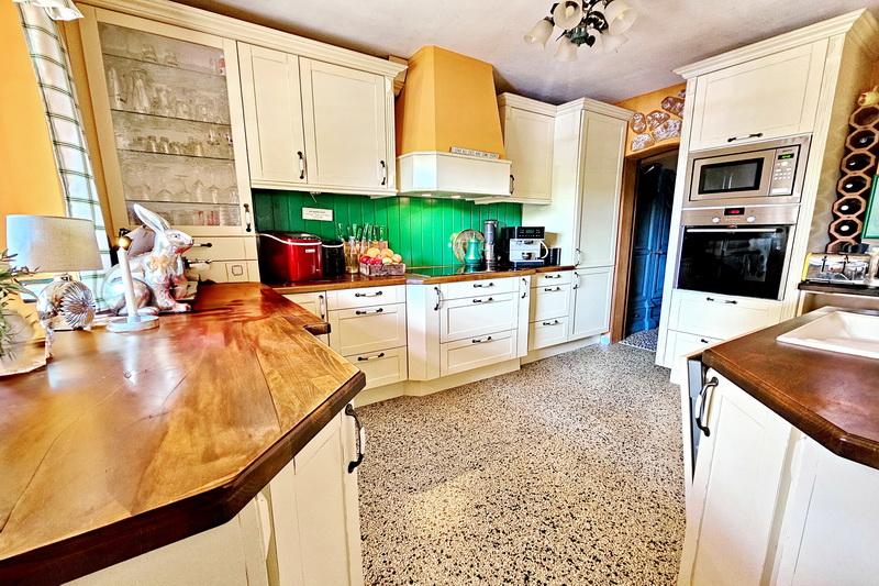 PREIS-SENSATION !!! Leben wie im PARADIES *** 212 m² EFH mit viel FLAIR & Einliegerwohnung ! - Einfamilienhaus Högersdorf | Angebot:21286632