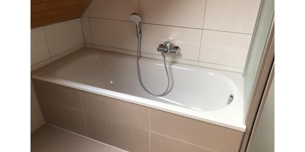 Dachgeschoßwohnung Bretzfeld - 4 Zimmer, 81 m&sup2;, 810&euro; | Angebot:25823513