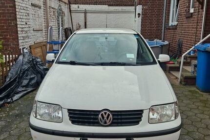 VW Polo 141.186 km 700 € Mönchengladbach 41069
