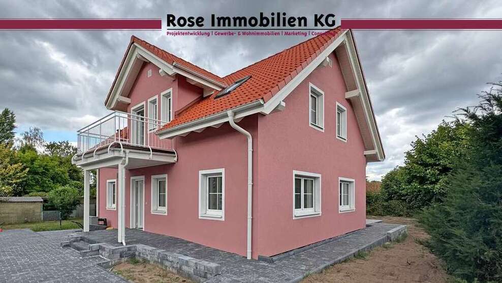 Haus zum Mieten in Petershagen 1.450 € 150 m²