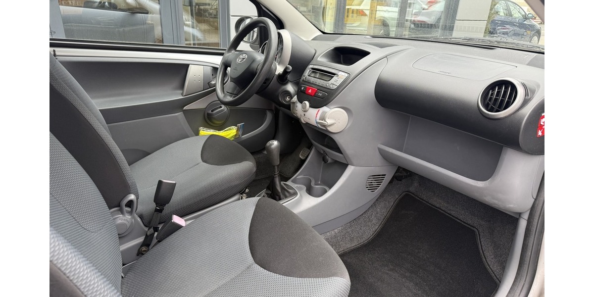 Toyota AYGO 1.0 Klima TÜV/AU 08.2027 172.000 km 1.990 &euro; Koblenz 56070