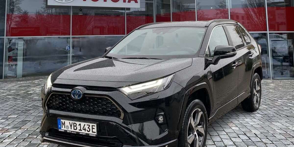 Toyota RAV 4 2.990 km 52.990 € München 80687