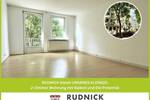 RUDNICK bietet URBANES KLEINOD: 2-Zimmer Wohnung mit Balkon und DG-Potential